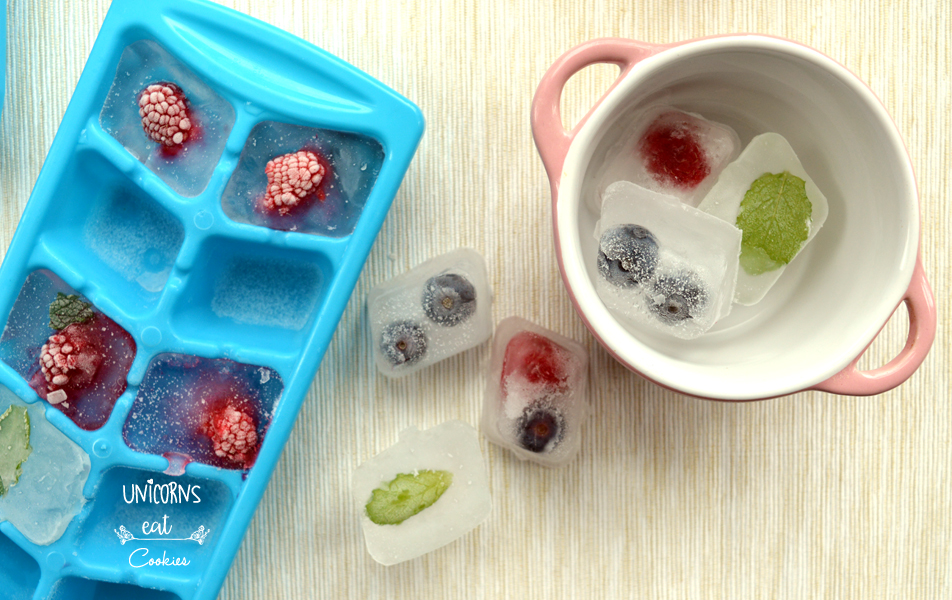 fruits, summer treats, fruity ice cubes, mint ice cubes