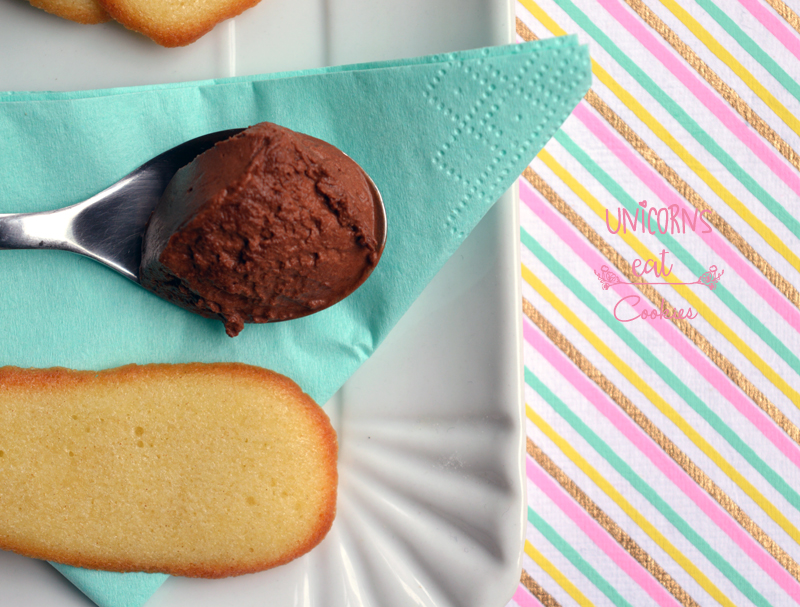 lingue di gatto, cat tongues biscuits, biscotti, ricette, dolci, unicorns eat cookies, tea time, mousse cioccolato e acqua, hervé this, vegan dessert