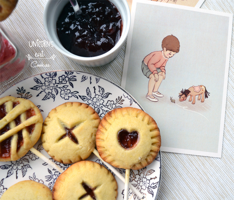 pie pops, unicorns eat cookies, crostatine su stecco, dolci, ricette, idee per feste, party idea, brunch, tart, pie, crostata