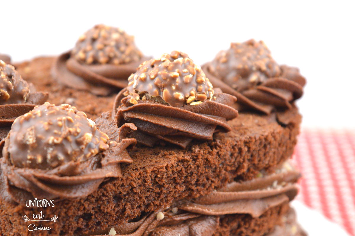 Torta Ferrero Rocher - Perfetta per San Valentino ⋆ Unicorns Eat Cookies