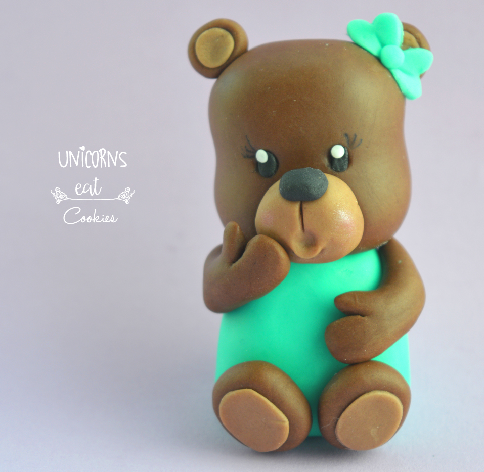 Teddy bear, orsetto, fondant, tutorial, come fare, a mano, cute, cake topper, cake design, pasta di zucchero, sugar paste, sugar art, birthday, christening, cake, baby shower, how to