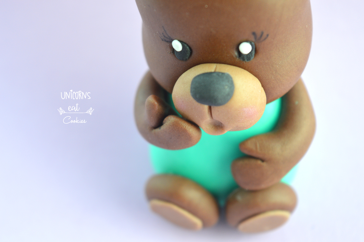 Teddy bear, orsetto, fondant, tutorial, come fare, a mano, cute, cake topper, cake design, pasta di zucchero, sugar paste, sugar art, birthday, christening, cake, baby shower, how to