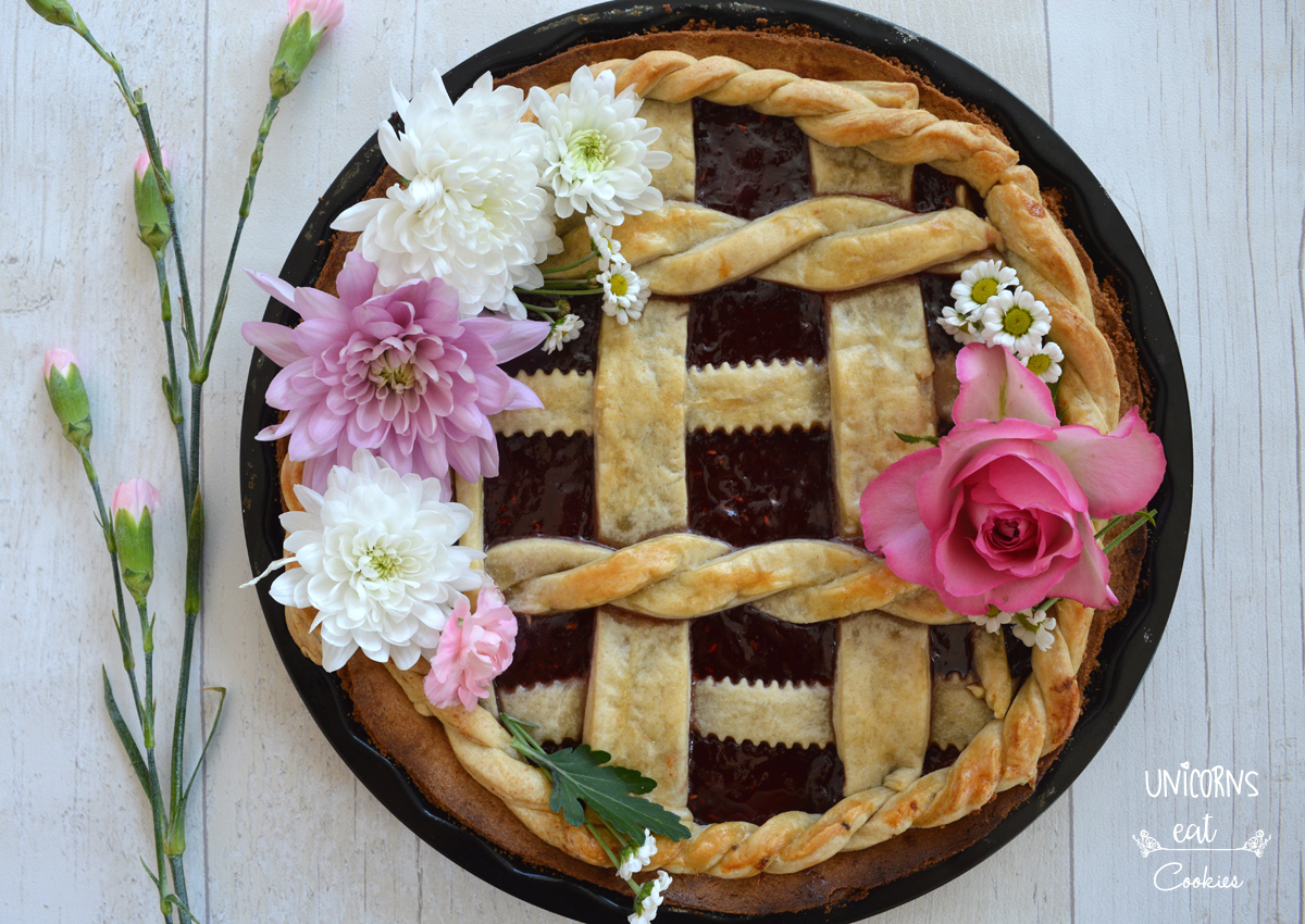 crostata decorata, festa della mamma, crostata alla marmellata, pasta frolla, pie crusta, shortcrust, mother’s day ideas, fiori, flowers