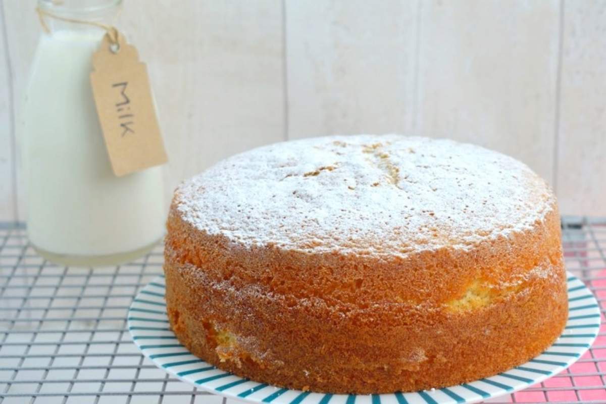 ricetta facile torta al latte caldo hot sponge cake