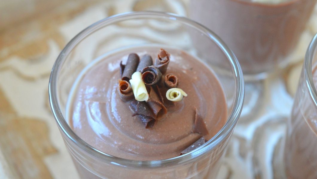 dessert al cucchiaio alla ricotta e cioccolato senza uova e senza panna senza gelatina